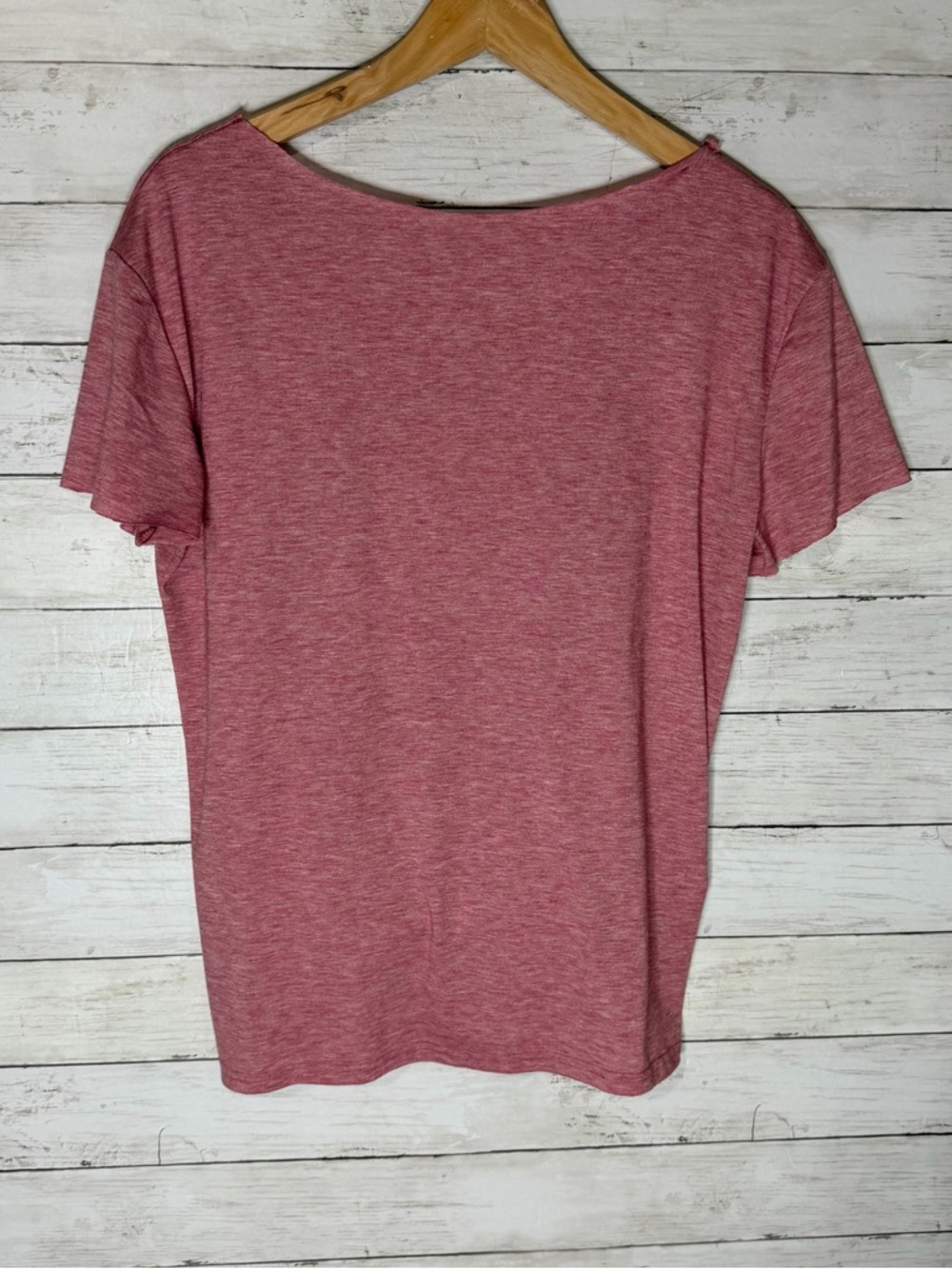 Dolly Parton Pink Graphic T-shirt - Picture 3 of 3